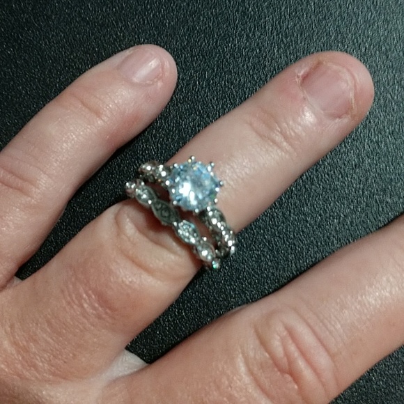 Gorgeous art deco white sapphires wedding ring set - Picture 4 of 4